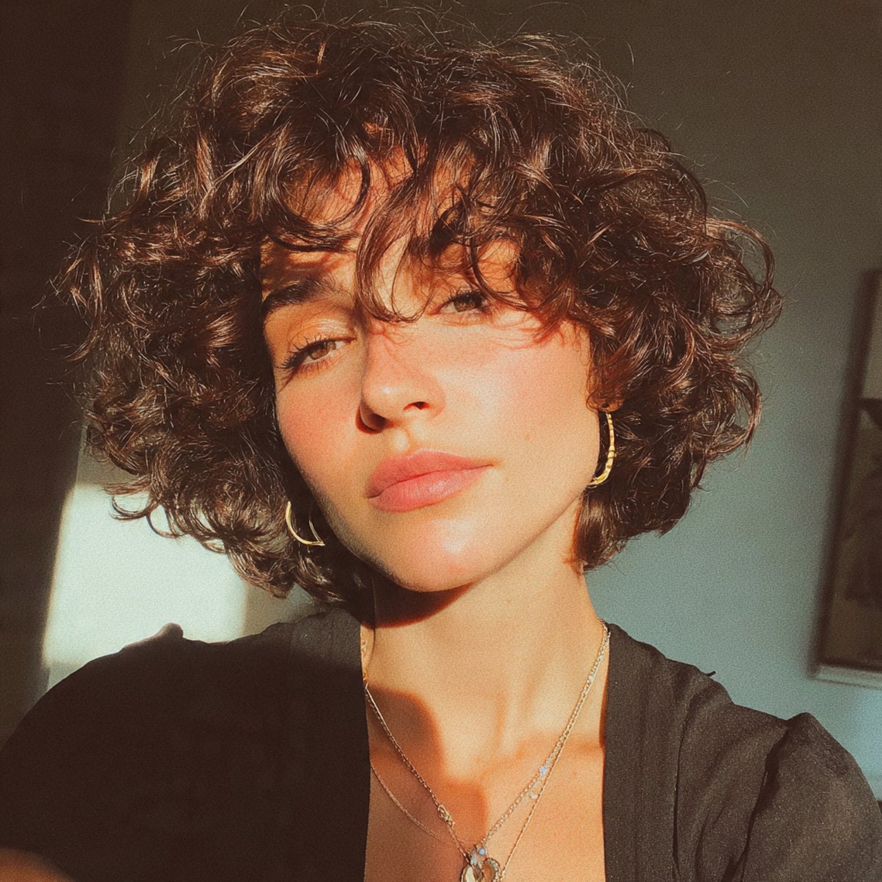 messy short curly hair for short hair