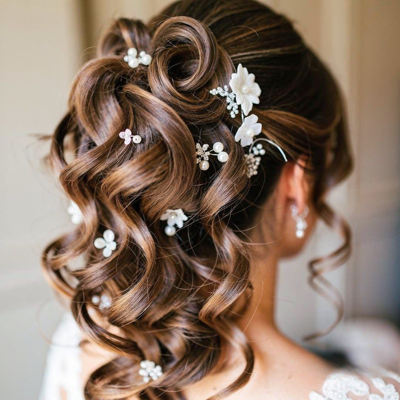 curly high ponytail hairstyle for wedding single p