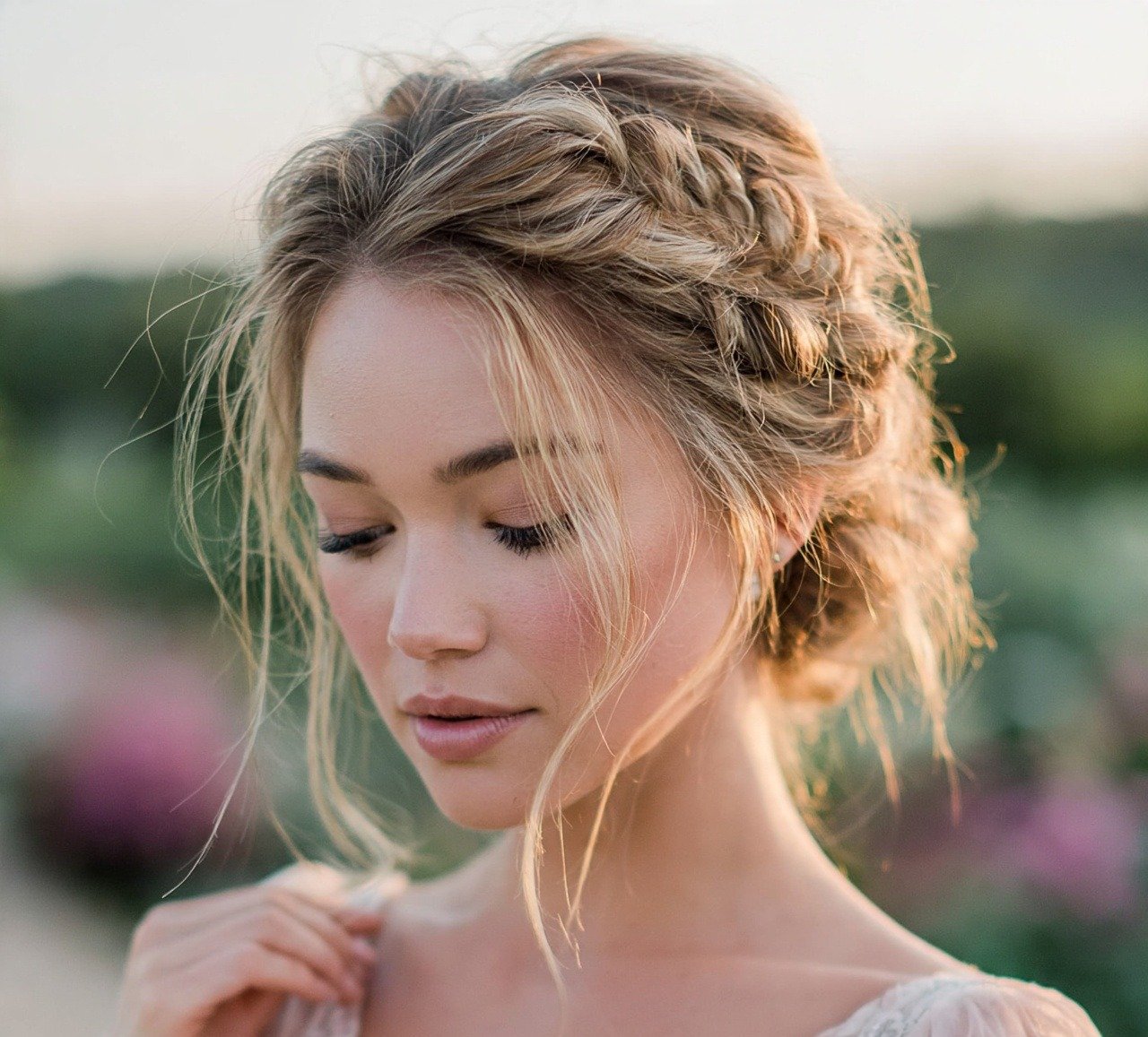 14. Boho Twisted Updo Hairstyles For Wedding