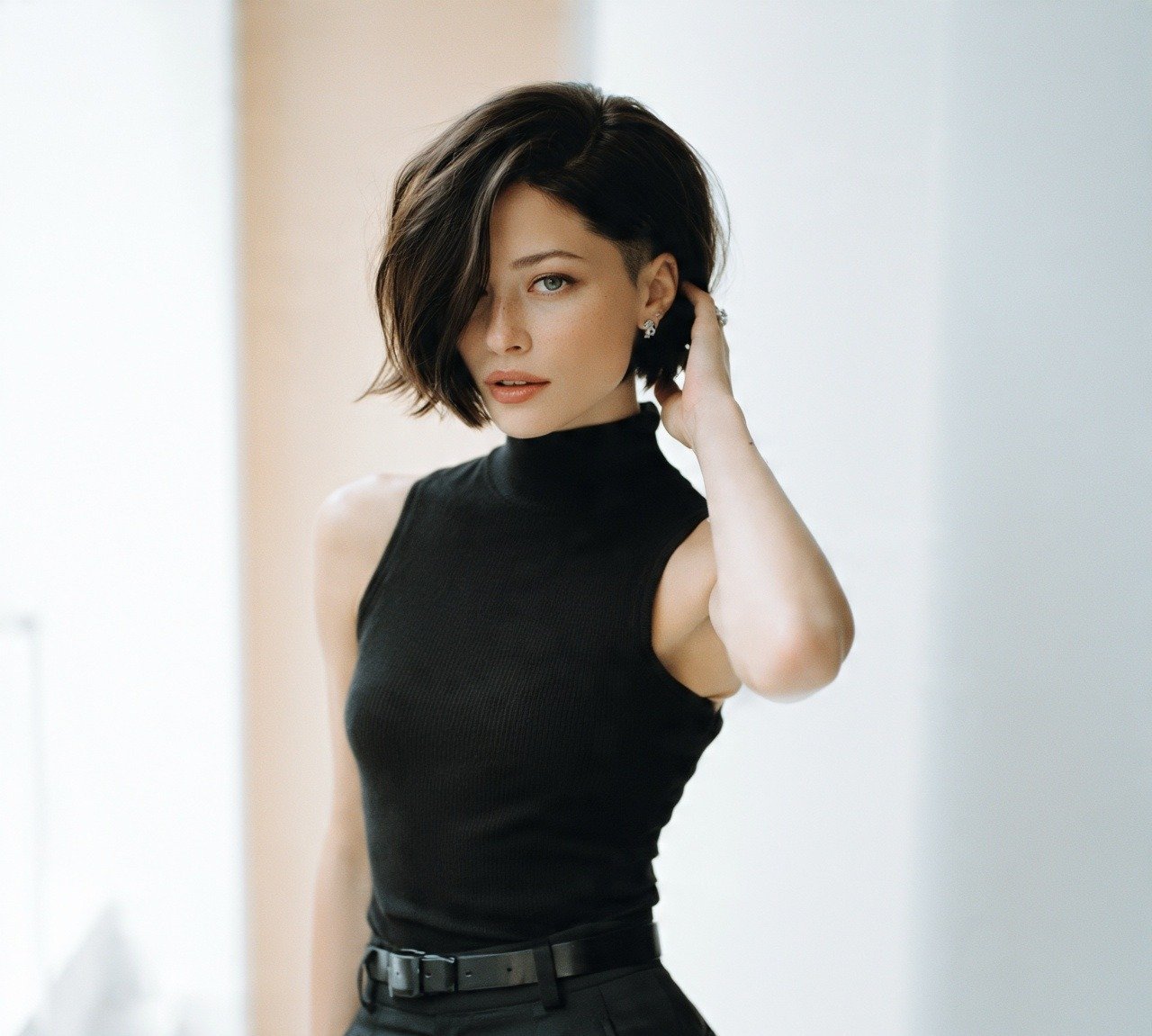 Disconnected Undercut Bob For Short Hairs
