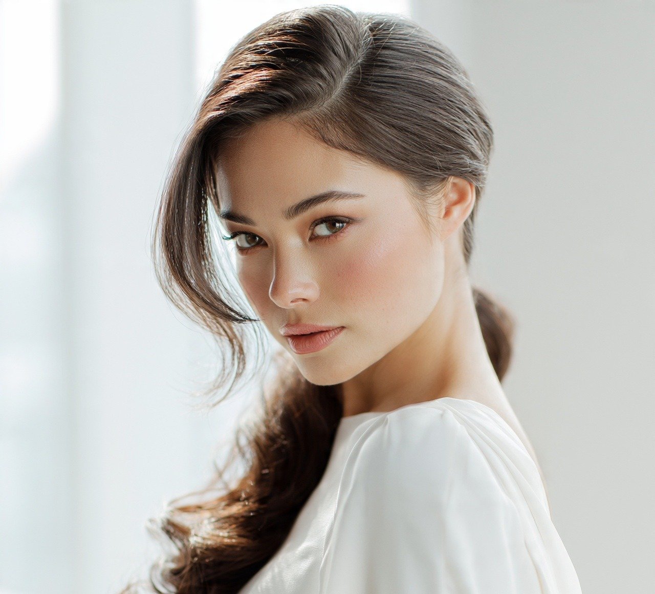 Side Ponytail cropped