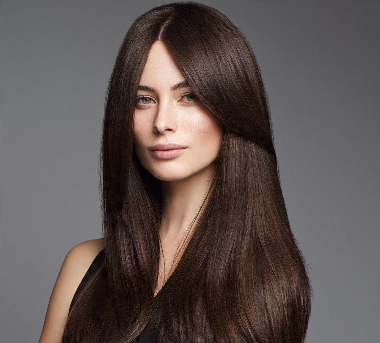 15 Most Flattering Long Face Haircuts That Balance Your Features Beautifully 6 Soft Side-Swept Long Face Haircut
