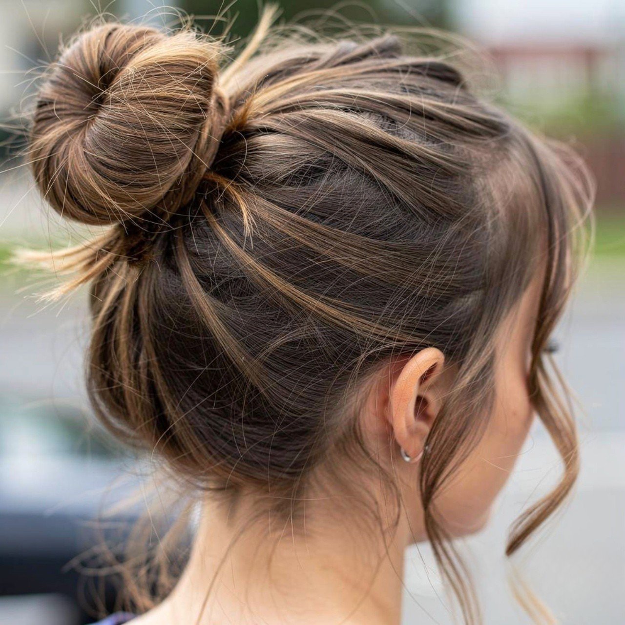 single picture of a quick and easy messy bun hairs