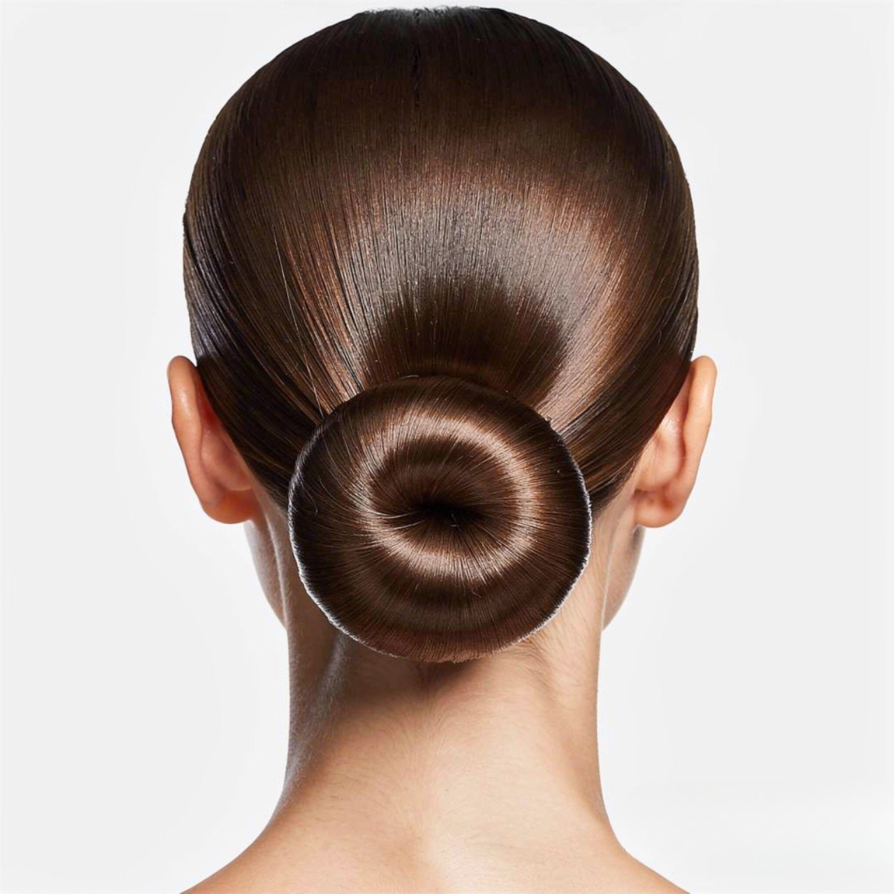sleek low bun summer hairstyle square composition